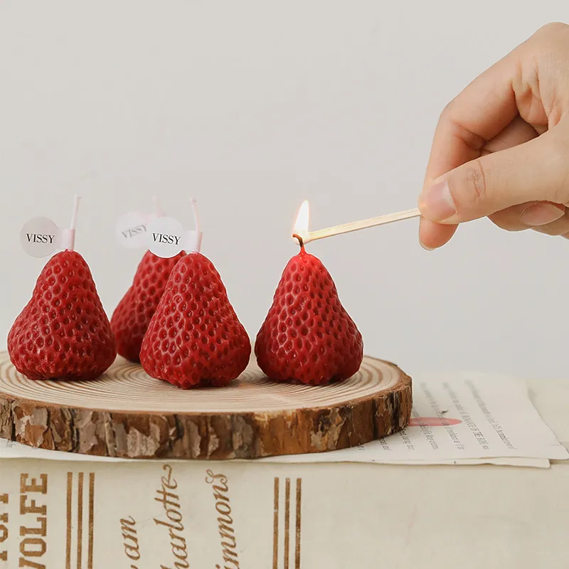 Ins Fashion Style Strawberry Candle Set Birthday Companion Gift Aromatherapy Candle Soy Scented Candle Decorative Candles